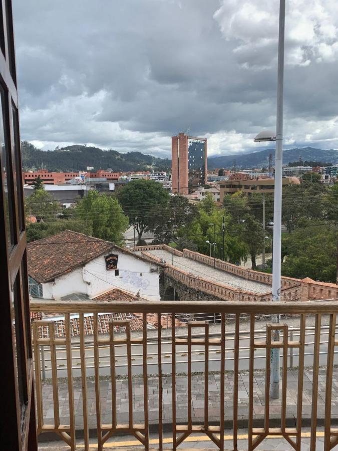 Hostel Santa Canela 昆卡 外观 照片