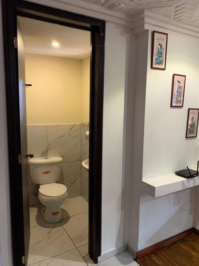 Hostel Santa Canela 昆卡 外观 照片