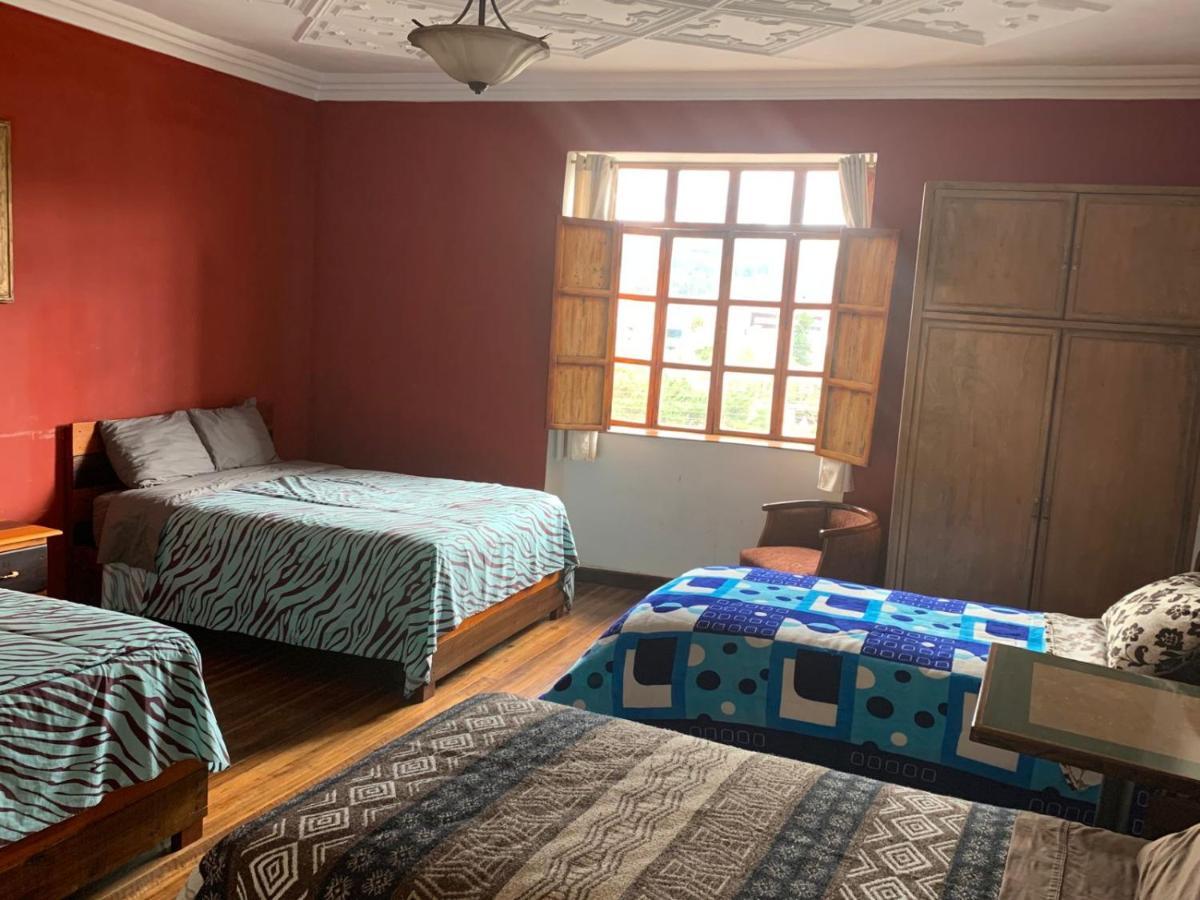 Hostel Santa Canela 昆卡 外观 照片