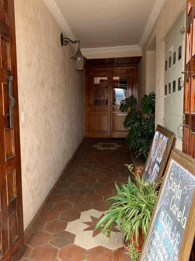 Hostel Santa Canela 昆卡 外观 照片